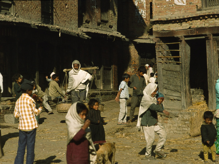 Folkliv Kathmandu 1973.jpg
