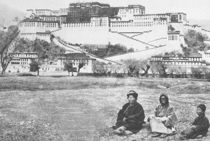 A-L David Neel i Lhasa.jpg