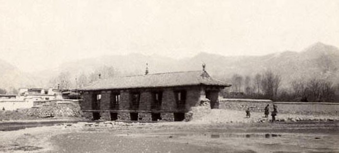 Lhasa_Yutok_Bridge.jpg